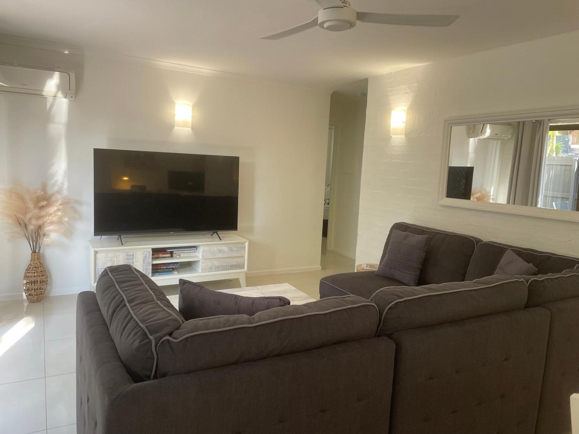 Myuna Holiday Apartments นูซาเฮดส์ ภายนอก รูปภาพ